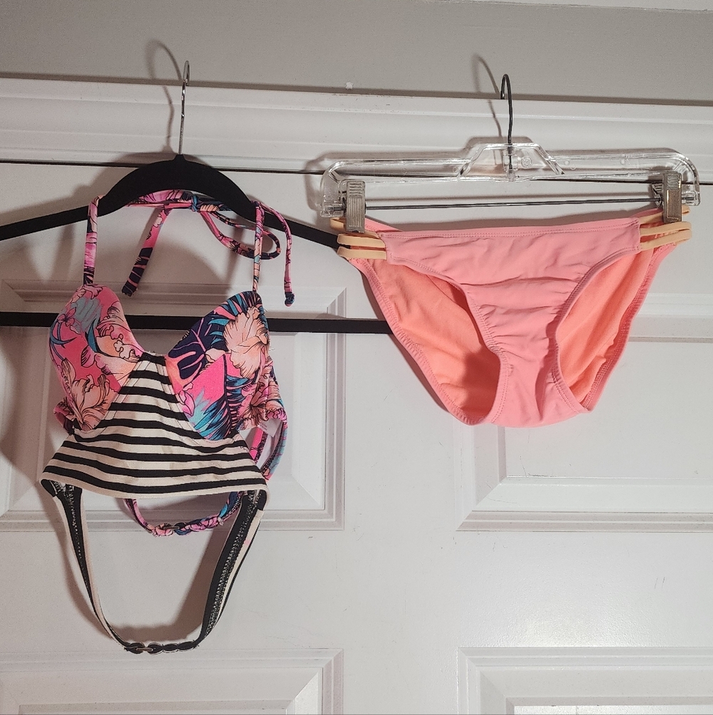 Xhilaration Floral and Striped Push Up Bikini Set Small